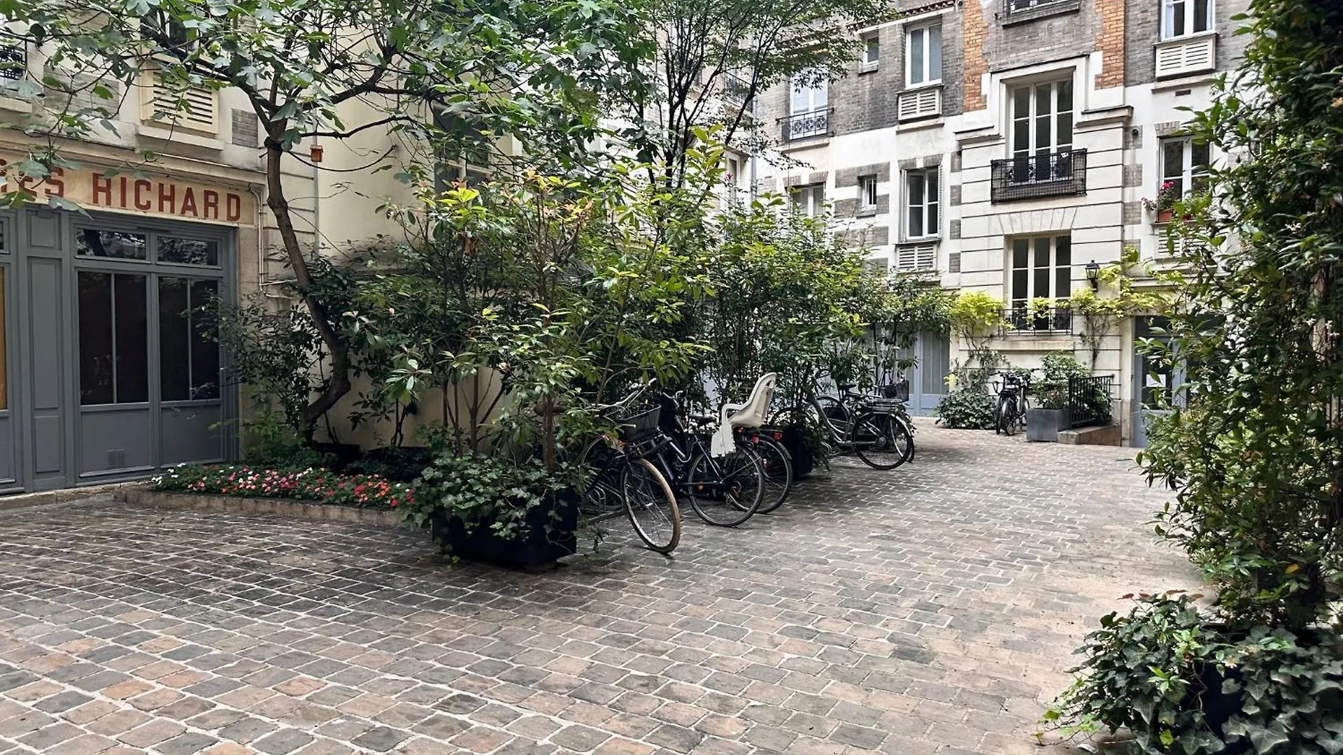 Cozy & Luxury In Heart Of Marais Apartment Paris